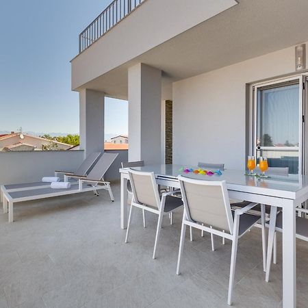 Apartmani Kastelina Vir Εξωτερικό φωτογραφία