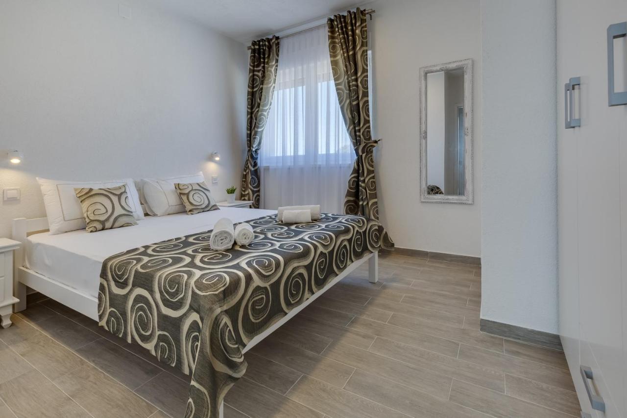 Apartmani Kastelina Vir Εξωτερικό φωτογραφία