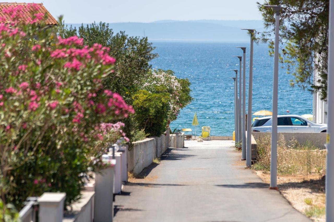 Apartmani Kastelina Vir Εξωτερικό φωτογραφία