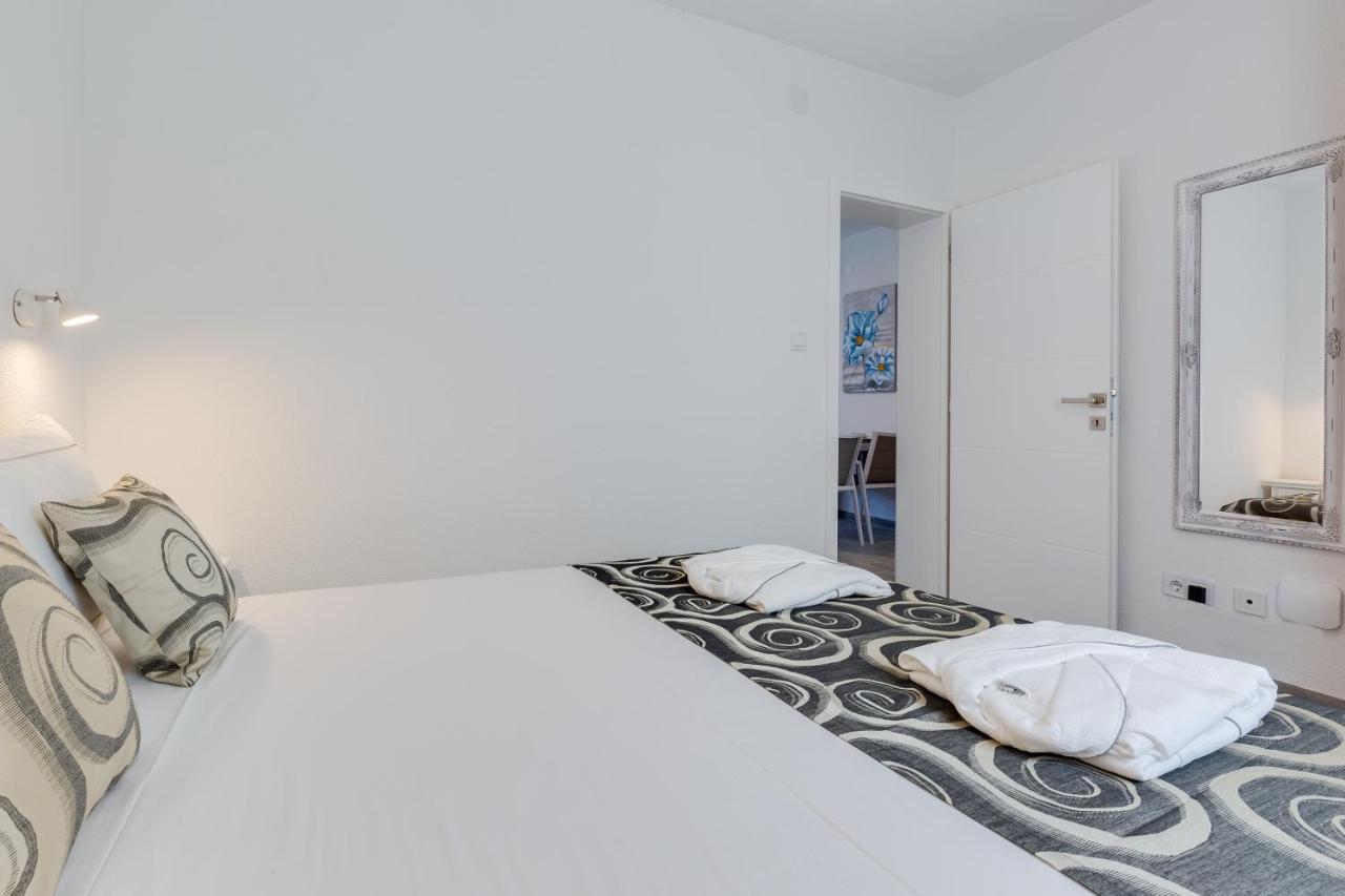 Apartmani Kastelina Vir Εξωτερικό φωτογραφία