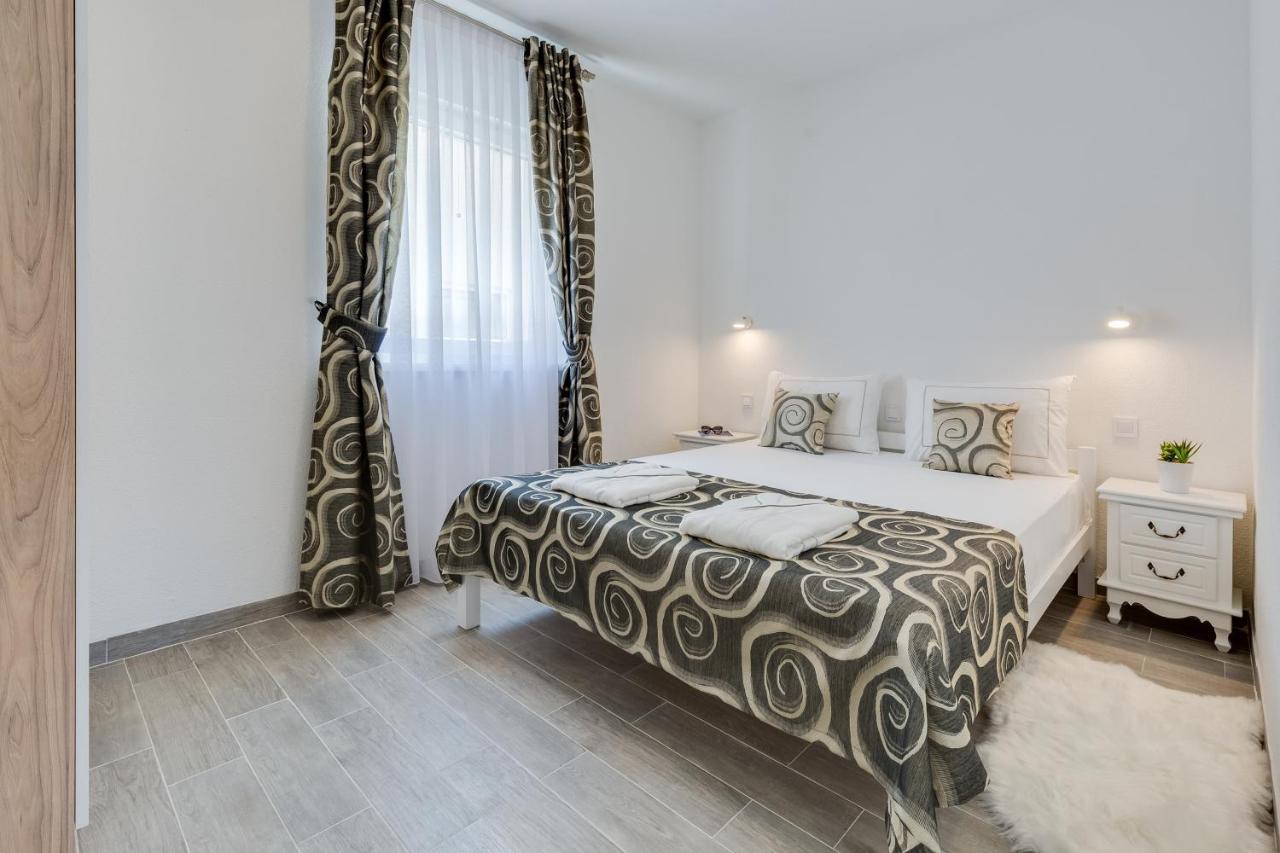 Apartmani Kastelina Vir Εξωτερικό φωτογραφία