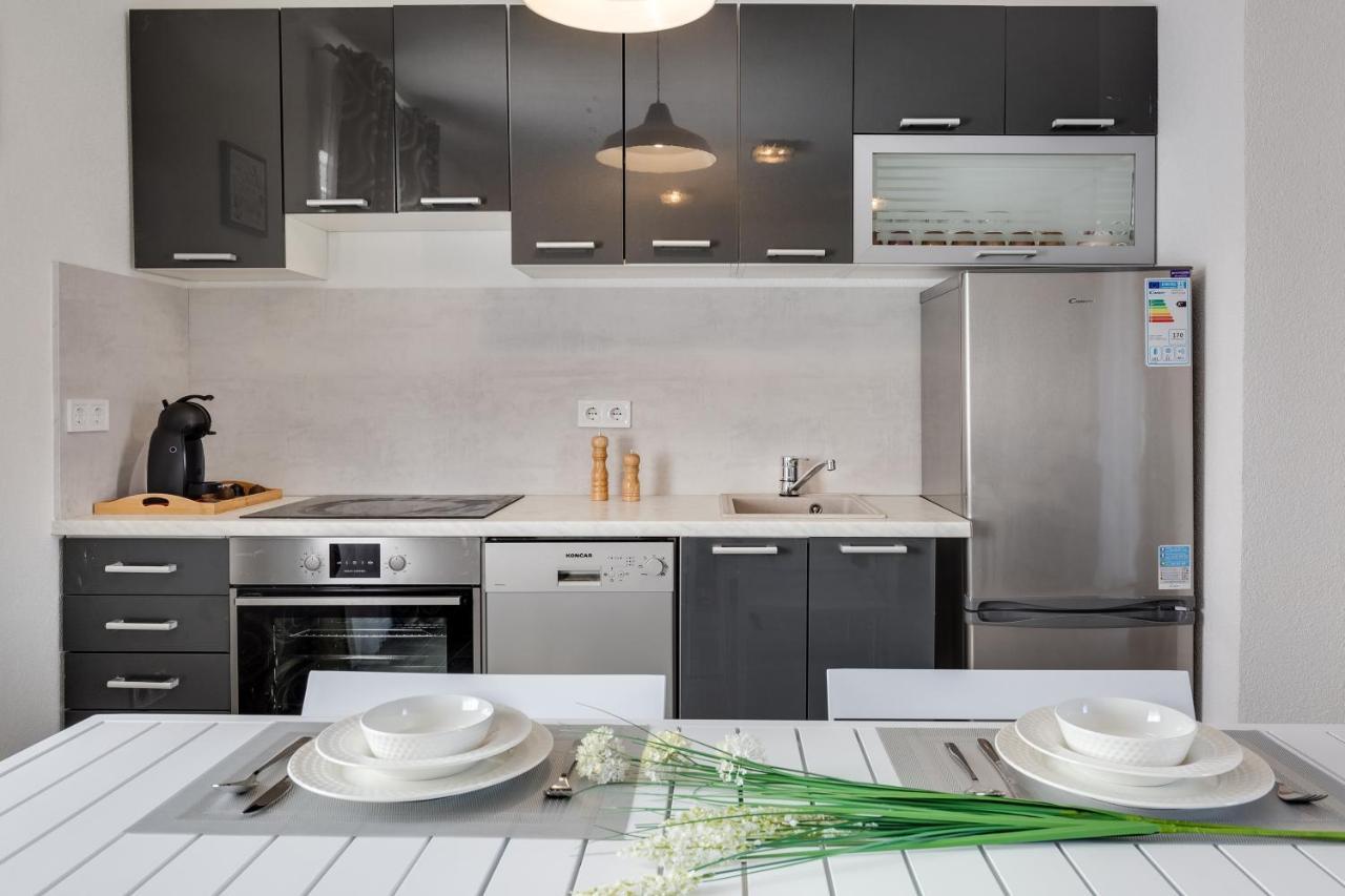 Apartmani Kastelina Vir Εξωτερικό φωτογραφία