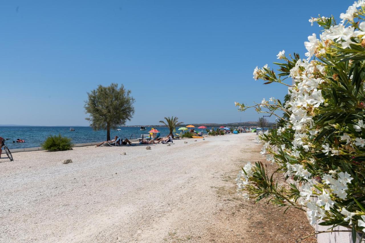 Apartmani Kastelina Vir Εξωτερικό φωτογραφία